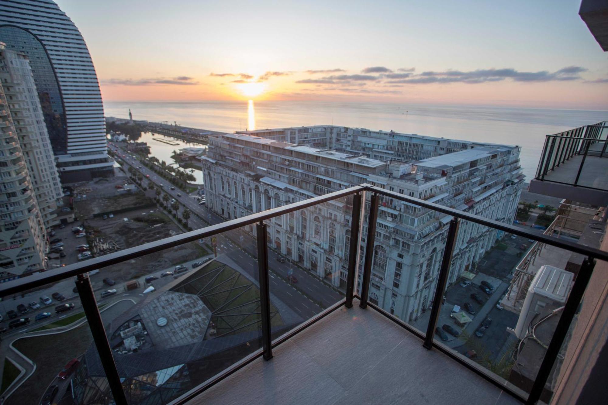 Gumbati Apart Hotel Batumi Exteriör bild